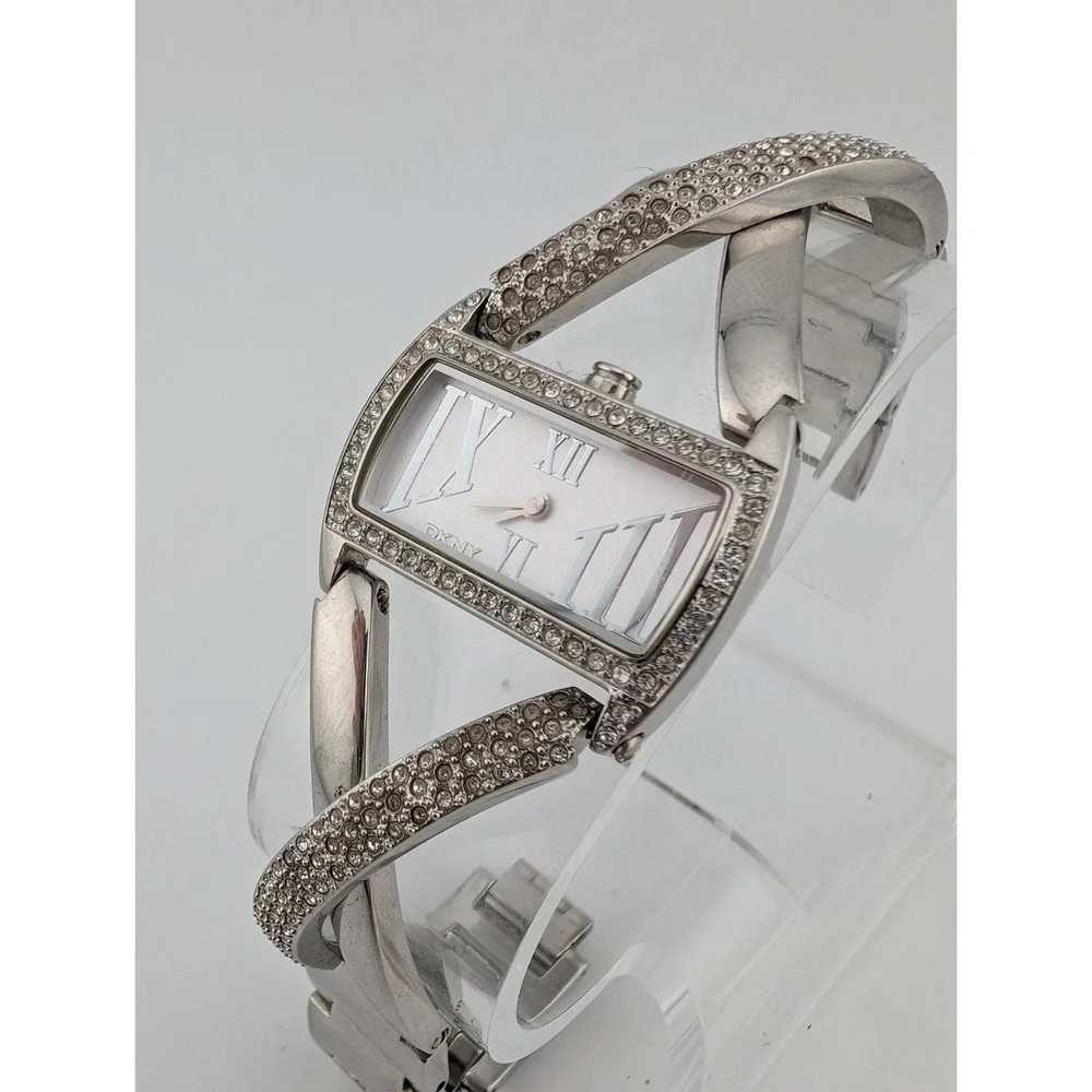 DKNY Pave Crystal Watch Women 28mm Case‎ Silver 6.5